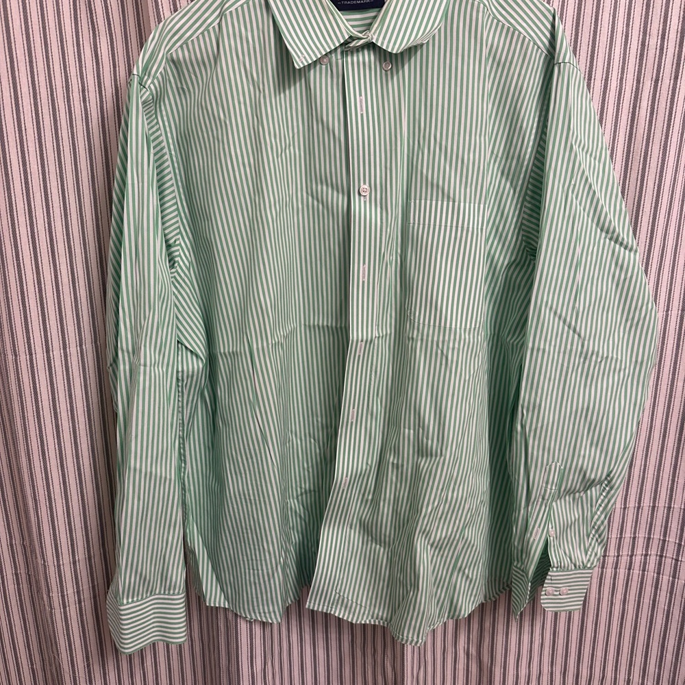 Roundtree & Yorke Green Striped Dress Shirt